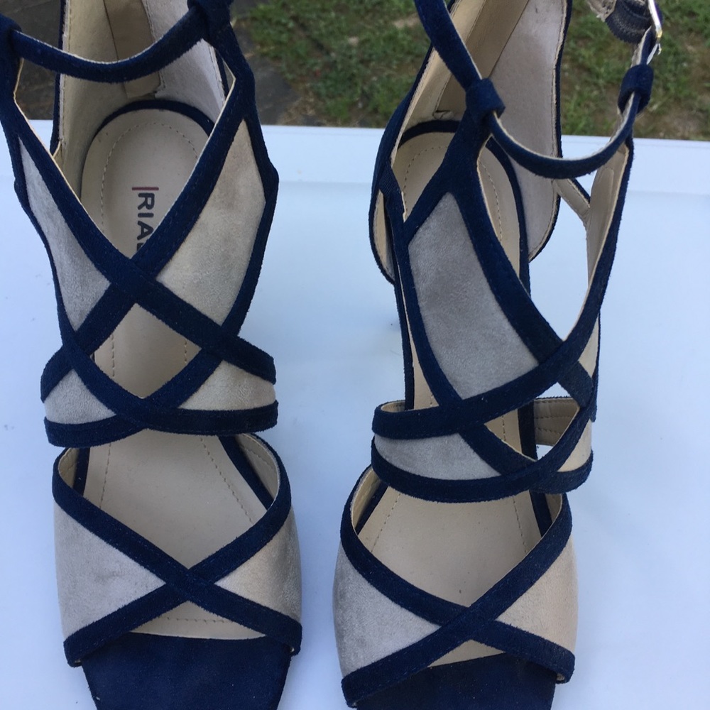 Rialto Ria Womens shoes. - Picture 2 of 8